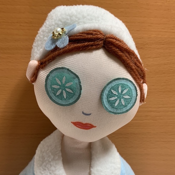 Spa Girl Decor Doll - Pamper Party Gift Basket Decor - Picture 4 of 11